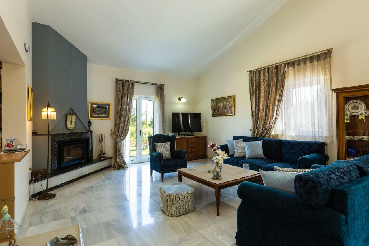 Carpe Diem-Luxury Villa With Private Pool Agia Paraskevi  Luaran gambar